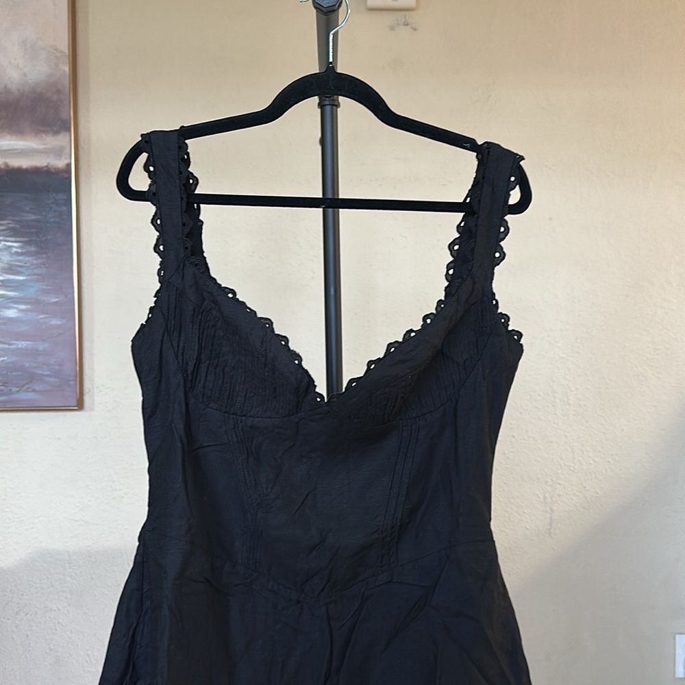 HOUSE OF CB 'Tilly' Black Pin Tuck Mini Dress NWOT Size L D-DD - Picture 5 of 7